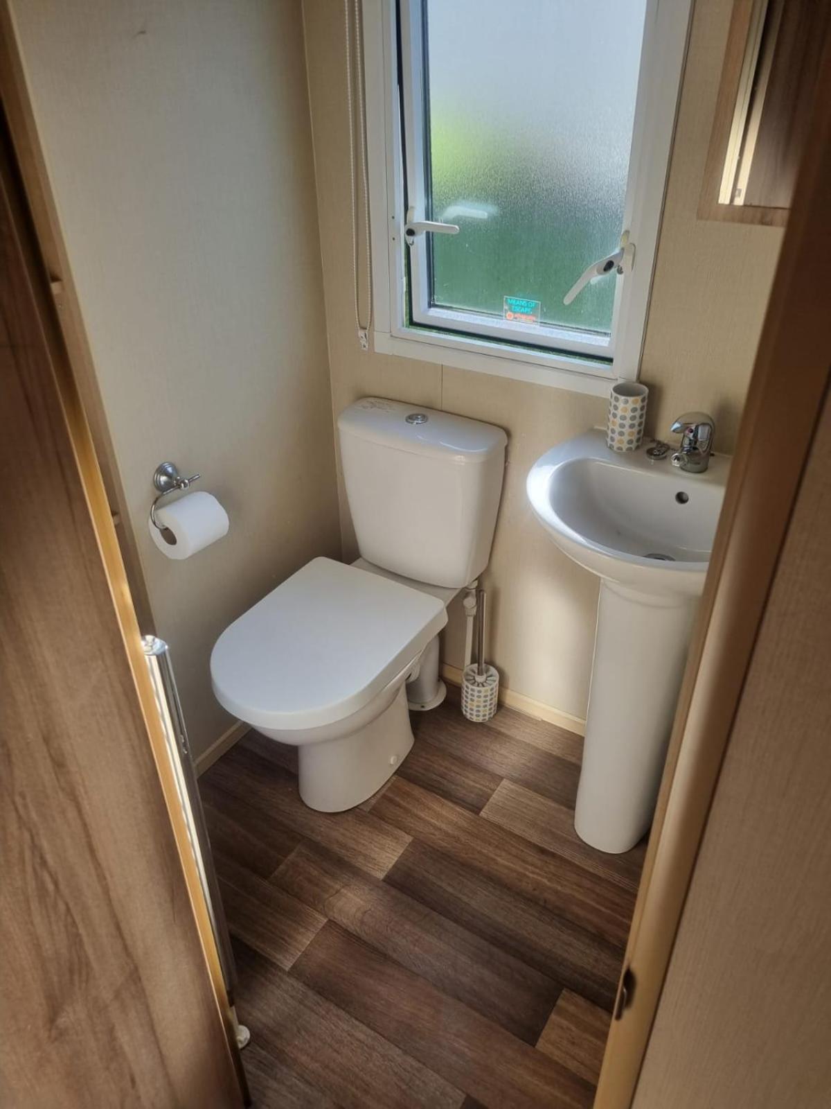 Newquay Bay Porth Caravan - 6 Berth Luaran gambar